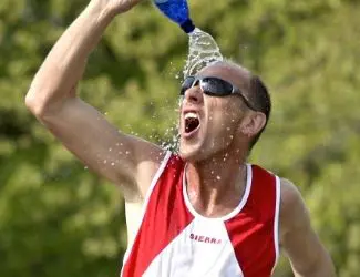 Hydratation dans un entourage sportif en été